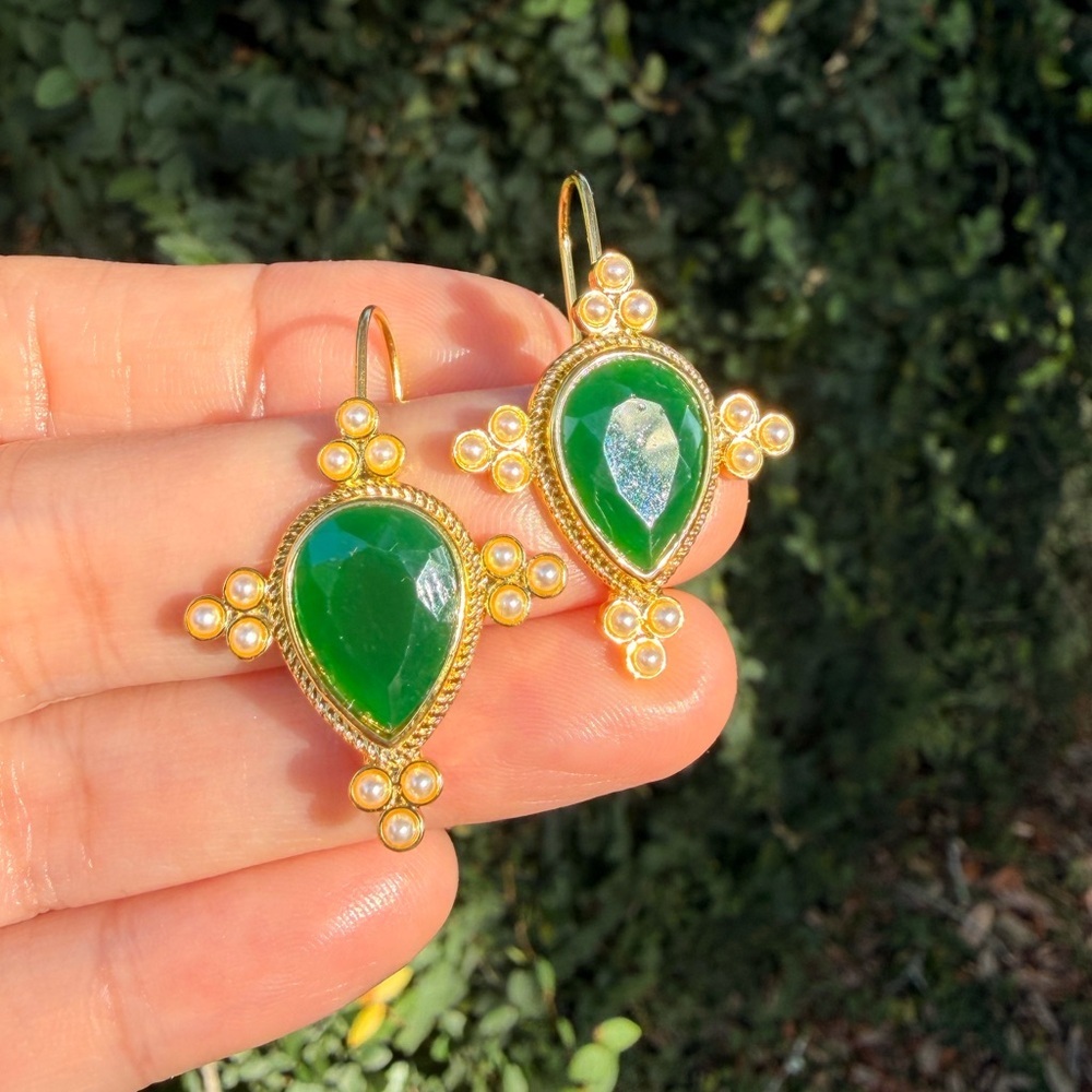 Retro look Stud Green Drop Earrings - Picture 4 of 4